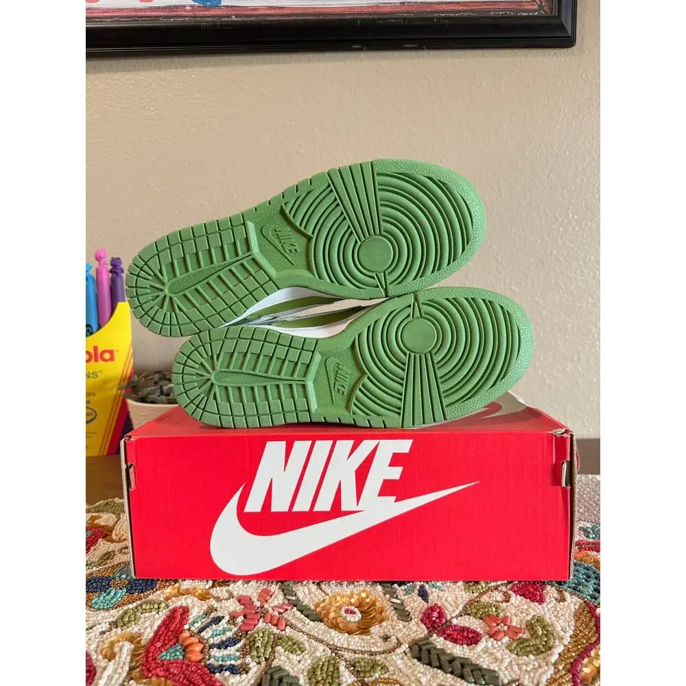 Nike Dunk Low Retro Chlorophyll White Vivid Green Oil Matcha Gorge SB DJ6188 300